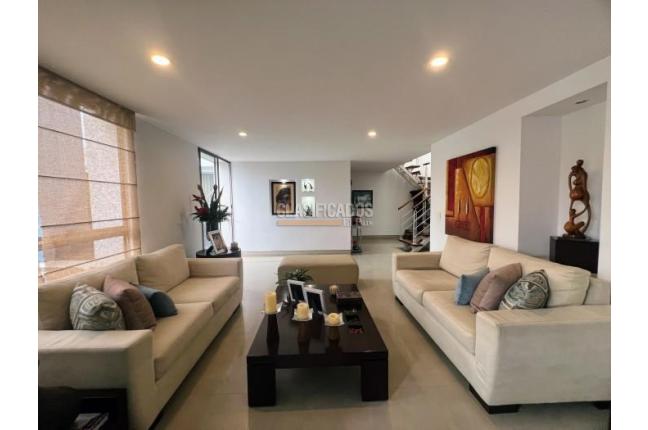 Apartamentos, Venta, La Flora - $800.000.000