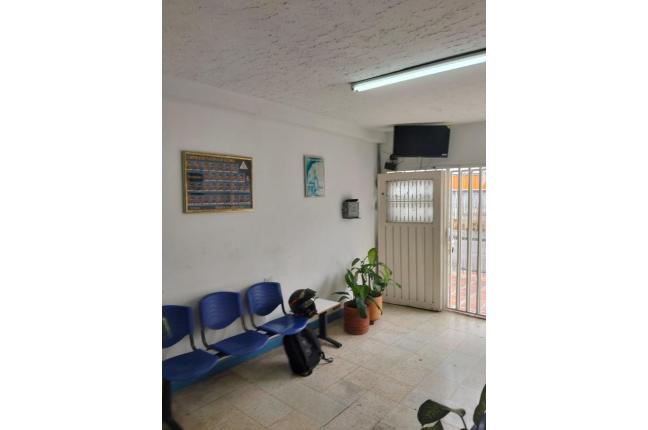Locales y Bodegas, Alquiler en La Base
