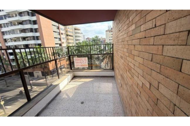Apartamentos, Venta, Versalles - $380.000.000