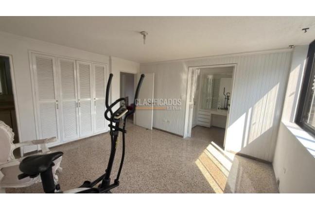 Apartamentos, Venta, Versalles - $380.000.000