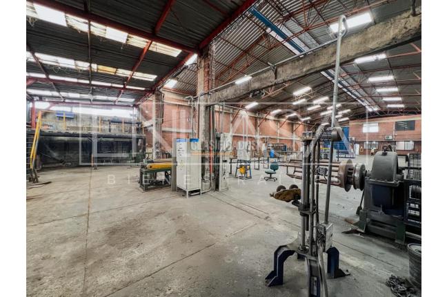 Locales y Bodegas, Venta, Yumbo - $2.400.000.000