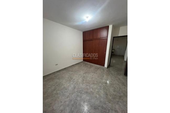 Casas, Alquiler en Flora Industrial