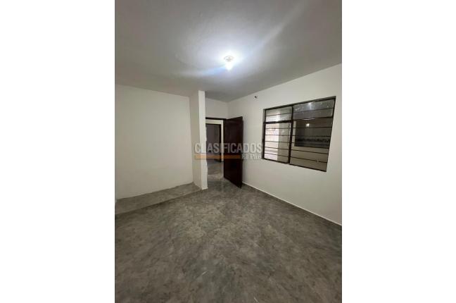 Casas, Alquiler, Flora Industrial - $1.400.000