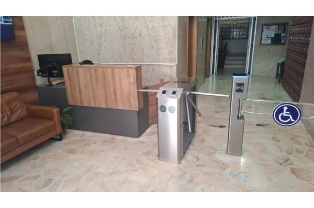Oficinas y Consultorios, Venta en Ed. Suramericana