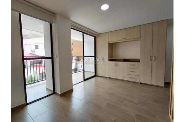 Apartaestudios, Alquiler, Cristales - $2.800.000