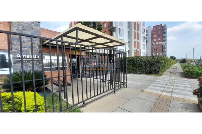 Apartamentos, Alquiler en Ciudad Melendez