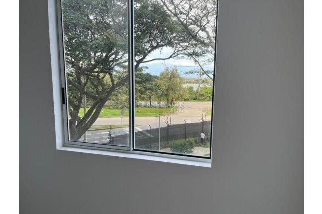 Apartamentos, Alquiler en Guabinas