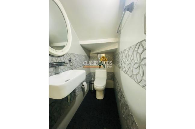 Casas, Venta, Paseo de los Almendros - $600.000.000