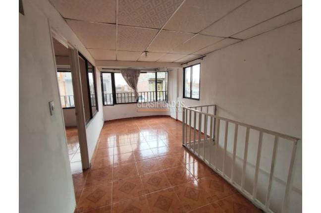 Casas, Venta, Floralia - $300.000.000