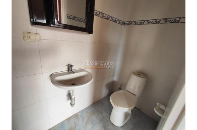 Casas, Venta, Floralia - $300.000.000