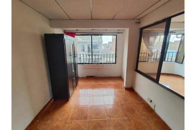 Casas, Venta, Floralia - $300.000.000