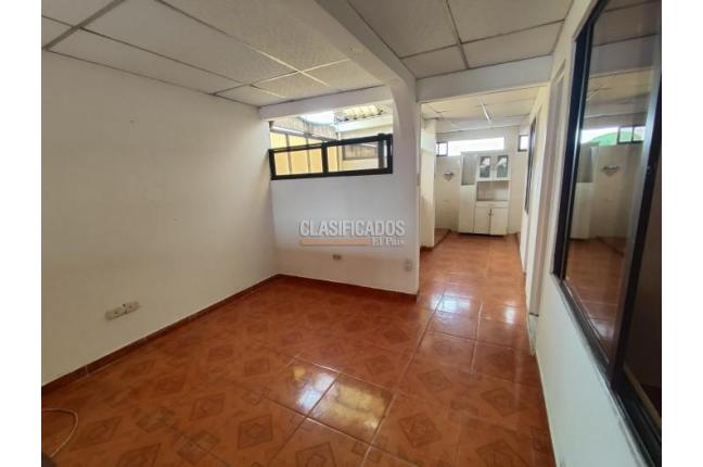 Casas, Venta, Floralia - $300.000.000