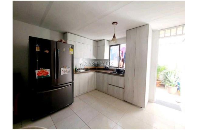 Casas, Venta en Calicanto