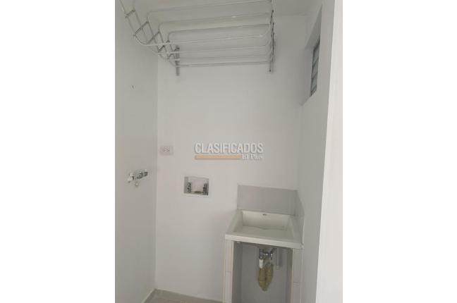Apartamentos, Alquiler en Parques de los Abedules