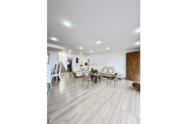 Casas, Venta, Yumbo - $3.300.000.000