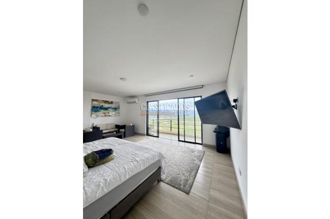 Casas, Venta, Yumbo - $3.300.000.000