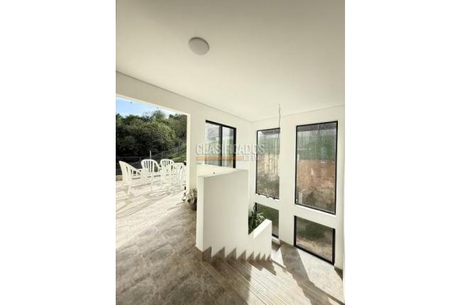 Casas, Venta, Yumbo - $3.300.000.000