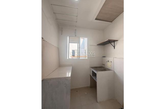 Apartamentos, Alquiler, Ciudad Pacifica - $1.200.000