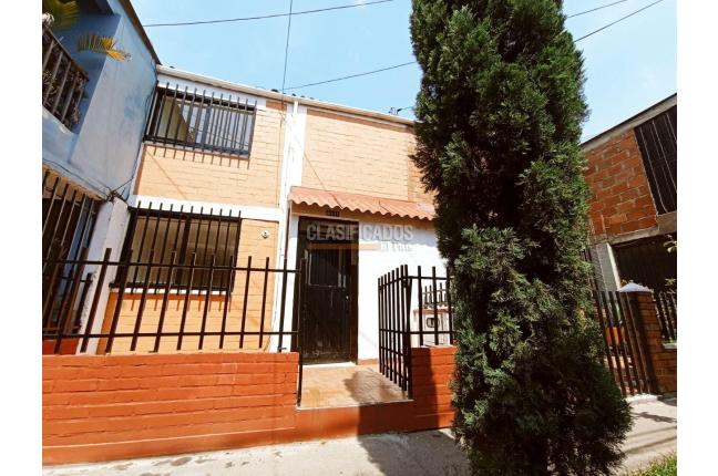 Casas, Alquiler, Villa del Prado - $1.100.000