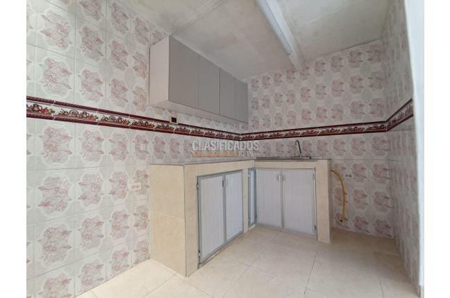 Casas, Alquiler, Villa del Prado - $1.100.000