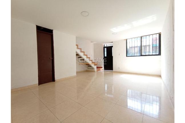 Casas, Alquiler, Villa del Prado - $1.100.000