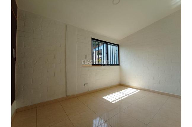 Casas, Alquiler, Villa del Prado - $1.100.000