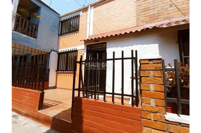Casas, Alquiler, Villa del Prado - $1.100.000
