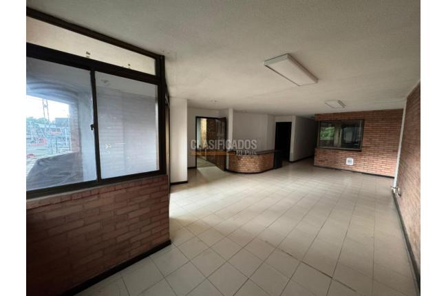 Oficinas y Consultorios, Alquiler, Tequendama - $2.800.000