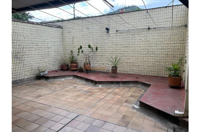 Apartamentos, Venta, Versalles - $450.000.000