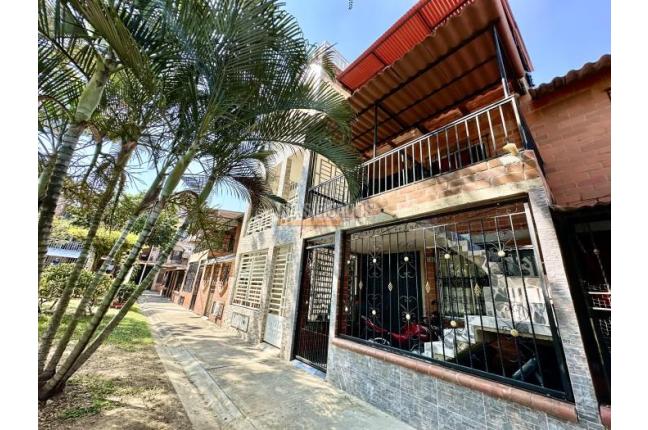Casas, Venta en Ciudad Córdoba