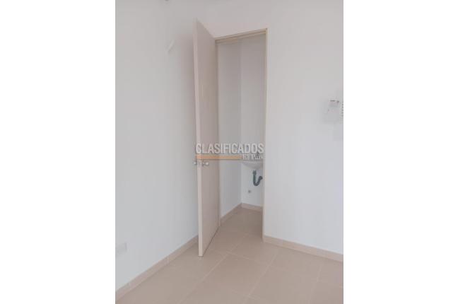 Locales y Bodegas, Alquiler, Ciudad Melendez - $1.900.000