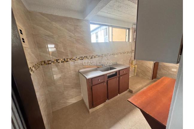 Apartamentos, Venta, Primero de Mayo - $175.000.000