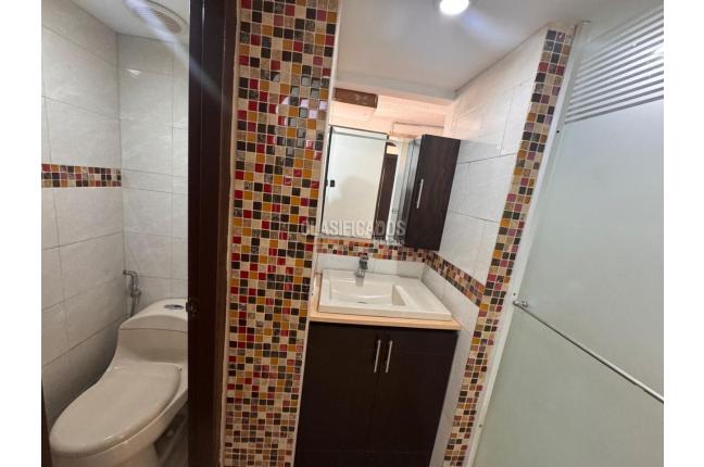 Apartamentos, Venta, Primero de Mayo - $175.000.000
