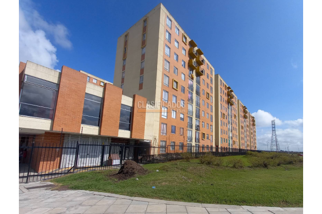 Apartamentos, Alquiler, Soacha - $800.000