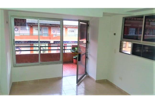 Oficinas y Consultorios, Alquiler en Calima