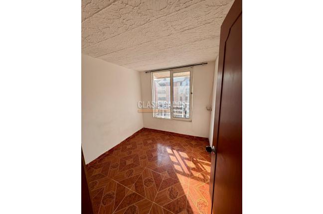 Apartamentos, Alquiler, Alcázares - $570.000
