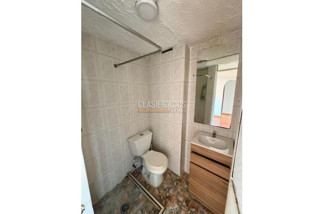 Apartamentos, Alquiler, Alcázares - $570.000