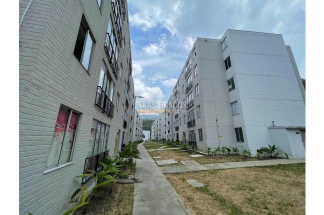 Apartamentos, Alquiler, Yumbo - $1.100.000