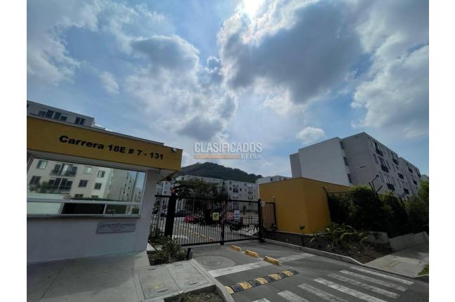 Apartamentos, Alquiler, Yumbo - $1.100.000