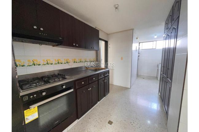 Apartamentos, Alquiler, Colseguros - $1.650.000