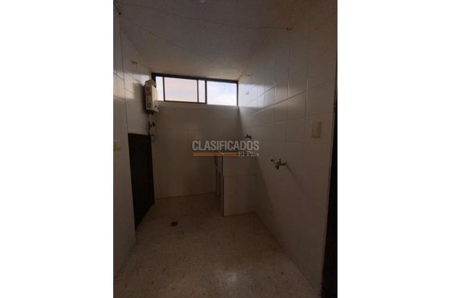 Apartamentos, Alquiler, Colseguros - $1.650.000