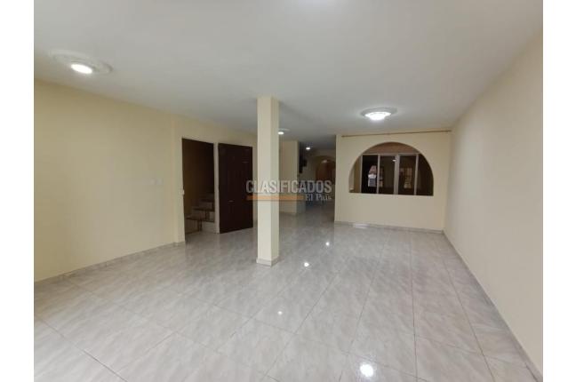 Casas, Alquiler, Santa Mónica Popular - $1.350.000