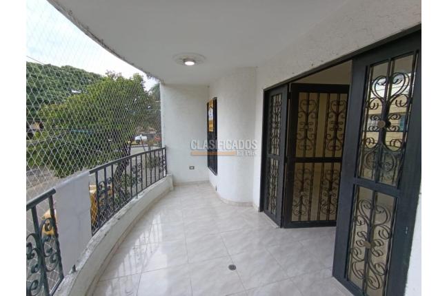 Casas, Alquiler, Santa Mónica Popular - $1.350.000