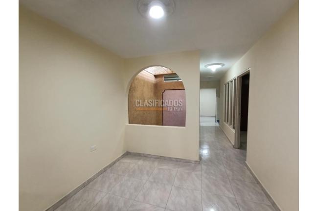 Casas, Alquiler, Santa Mónica Popular - $1.350.000