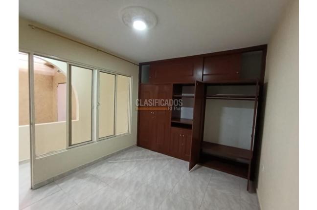 Casas, Alquiler, Santa Mónica Popular - $1.350.000