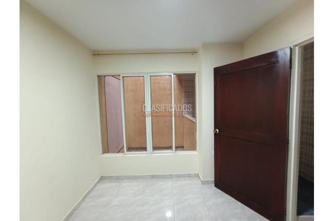 Casas, Alquiler, Santa Mónica Popular - $1.350.000