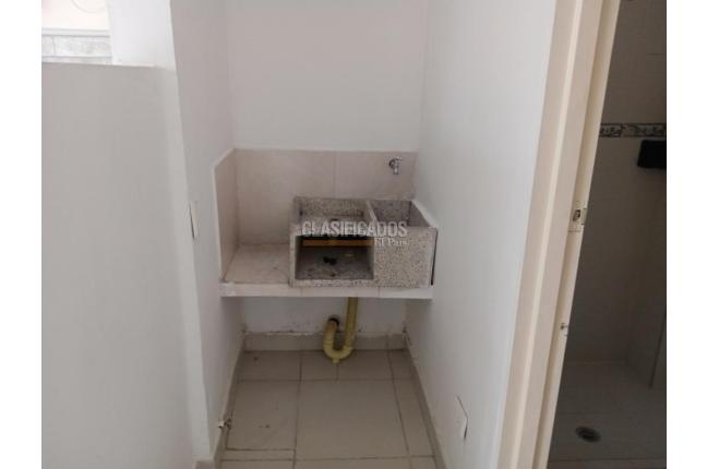 Apartaestudios, Alquiler, Alameda - $700.000