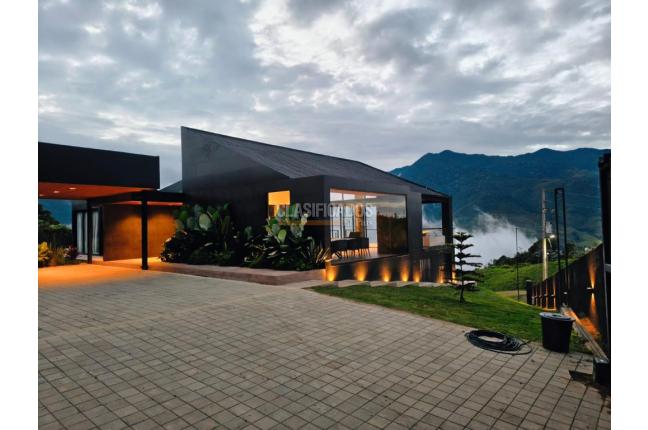Fincas y Casas Campestres, Venta en Calima (Darién)