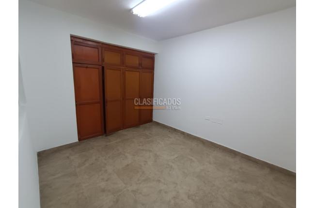Casas, Alquiler, Champagñat - $2.000.000