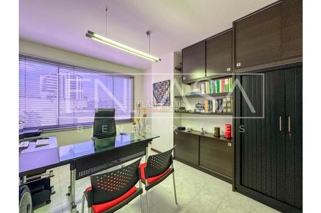Oficinas y Consultorios, Venta, Versalles - $220.000.000